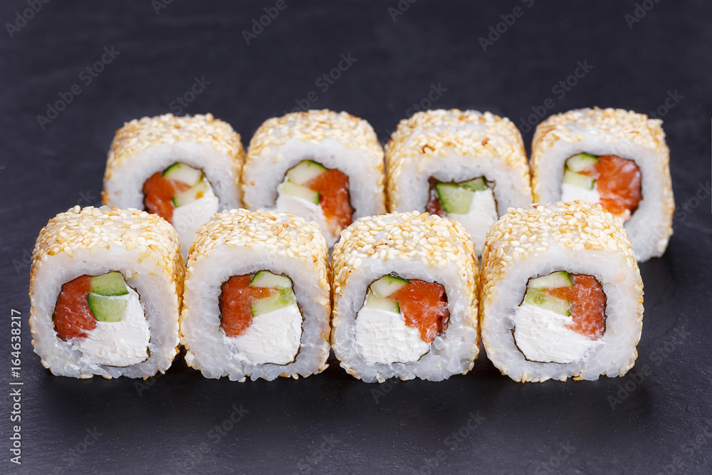 URAMAKI PHILADELPHIA